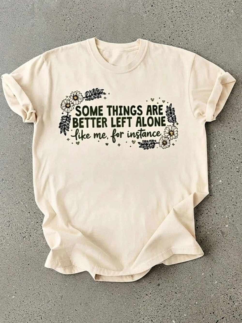 Flower Mantis Bug Insect Delicate Deadly Nature Gildan T-Shirt